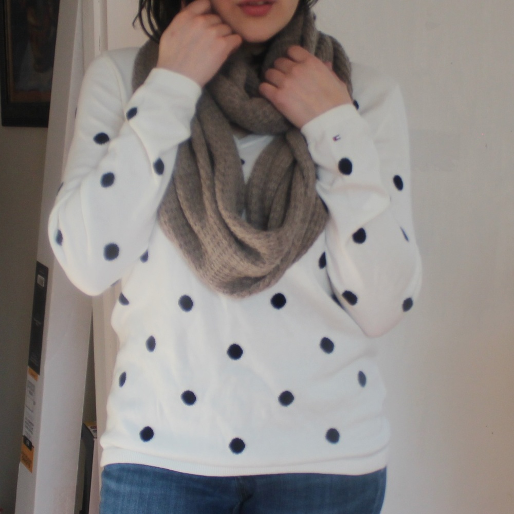 Hilfiger Sweater - Picture 5 of 6